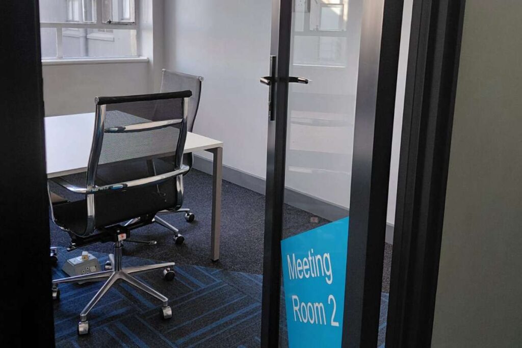 MyOffice@Dealshouse - Meeting Room